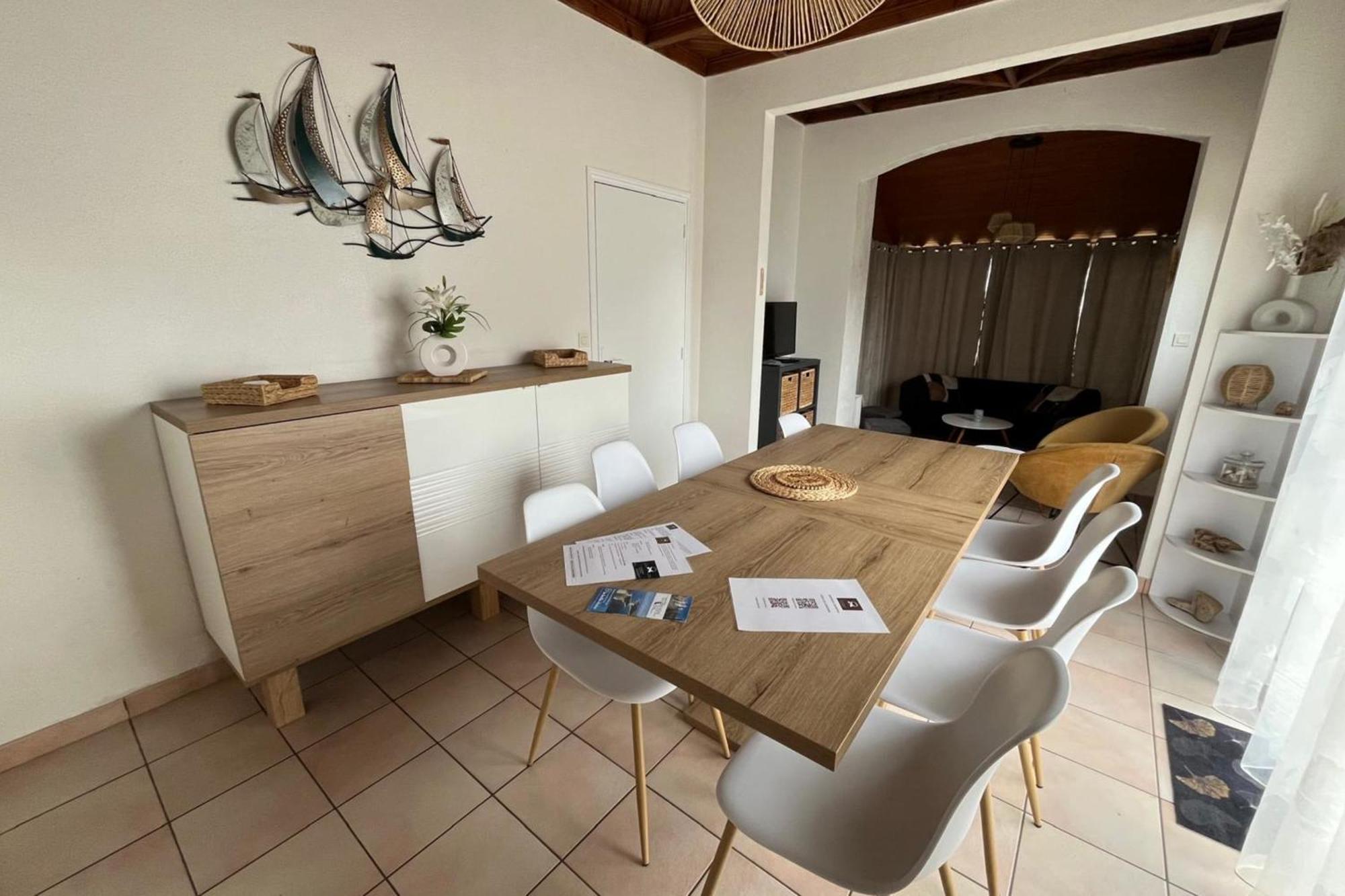 Maison Rue Du Phare Centre Ville Chez Christine 基伯龙 外观 照片
